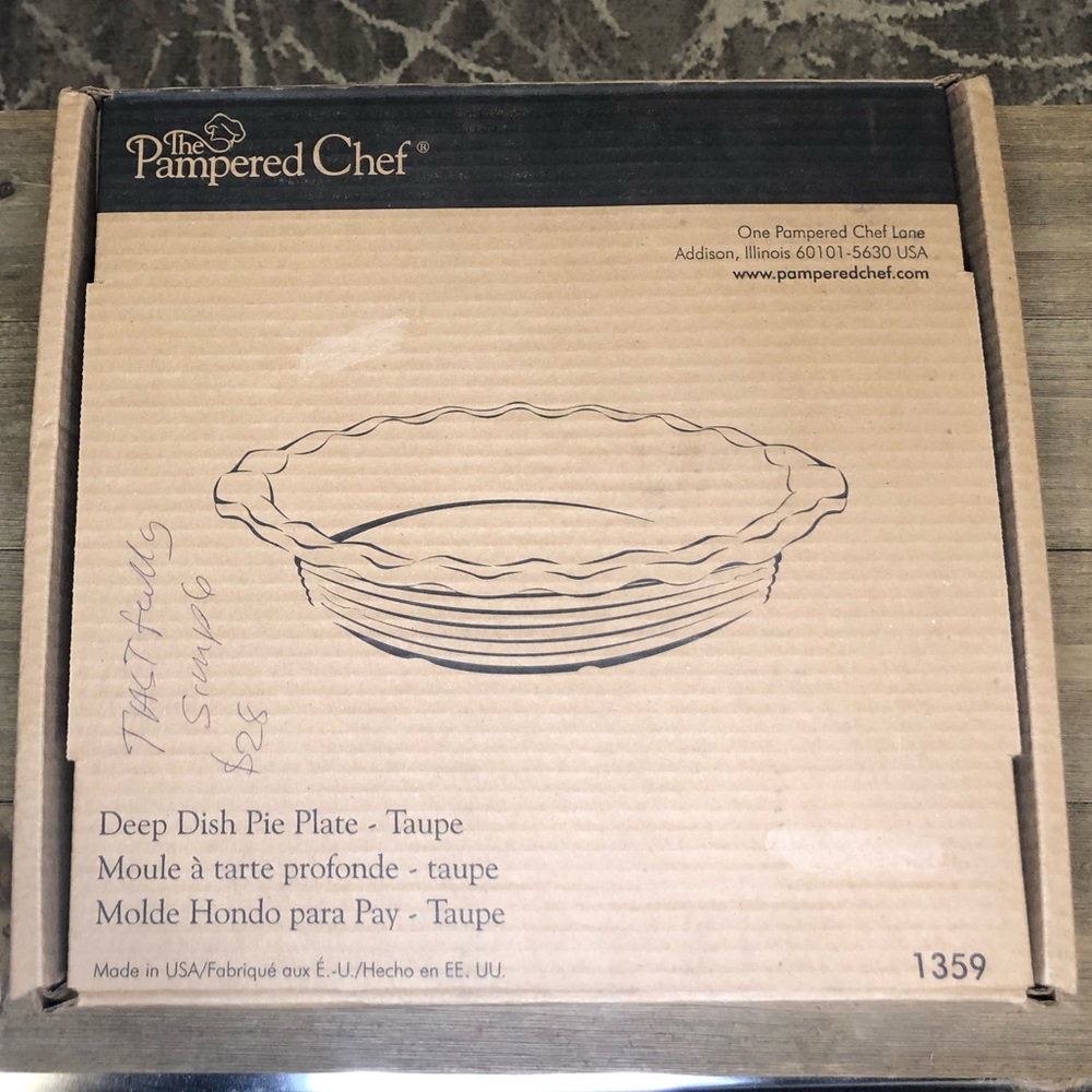 Pampered Chef Deep Dish Pie Plate